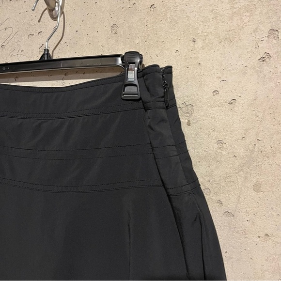 Athleta Black A Line School Day Skort Skirt Women’s Size 10 - Picture 2 of 10